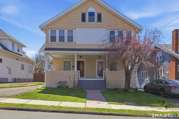 $459,900 | 137 Linnmoore Street, Hartford, CT 06114