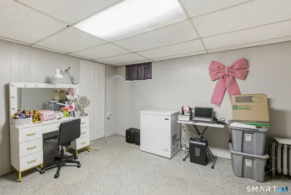 $459,900 | 137 Linnmoore Street, Hartford, CT 06114