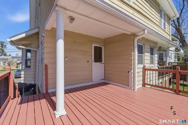 $459,900 | 137 Linnmoore Street, Hartford, CT 06114