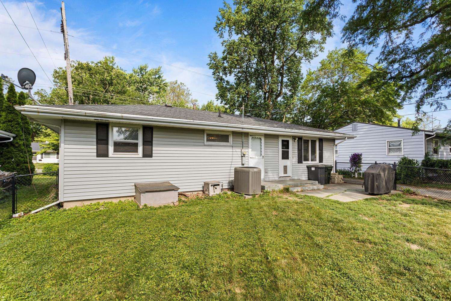 1306 Philo Road Urbana, IL 61802 - Photo 6 of 24