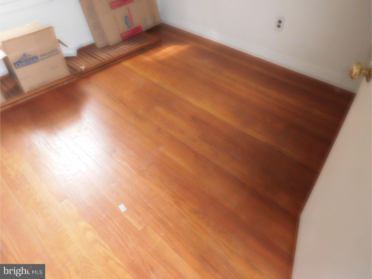 334 West Chelton Road Brookhaven, PA 19015 - Photo 4 of 19 Gallery Image 4