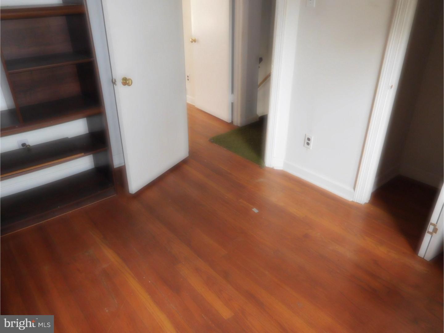 334 West Chelton Road Brookhaven, PA 19015 - Photo 5 of 19 Gallery Image 5