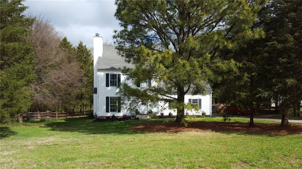 2450 Roberta Road Concord, NC 28027 - Photo 3 of 24 Gallery Image 3