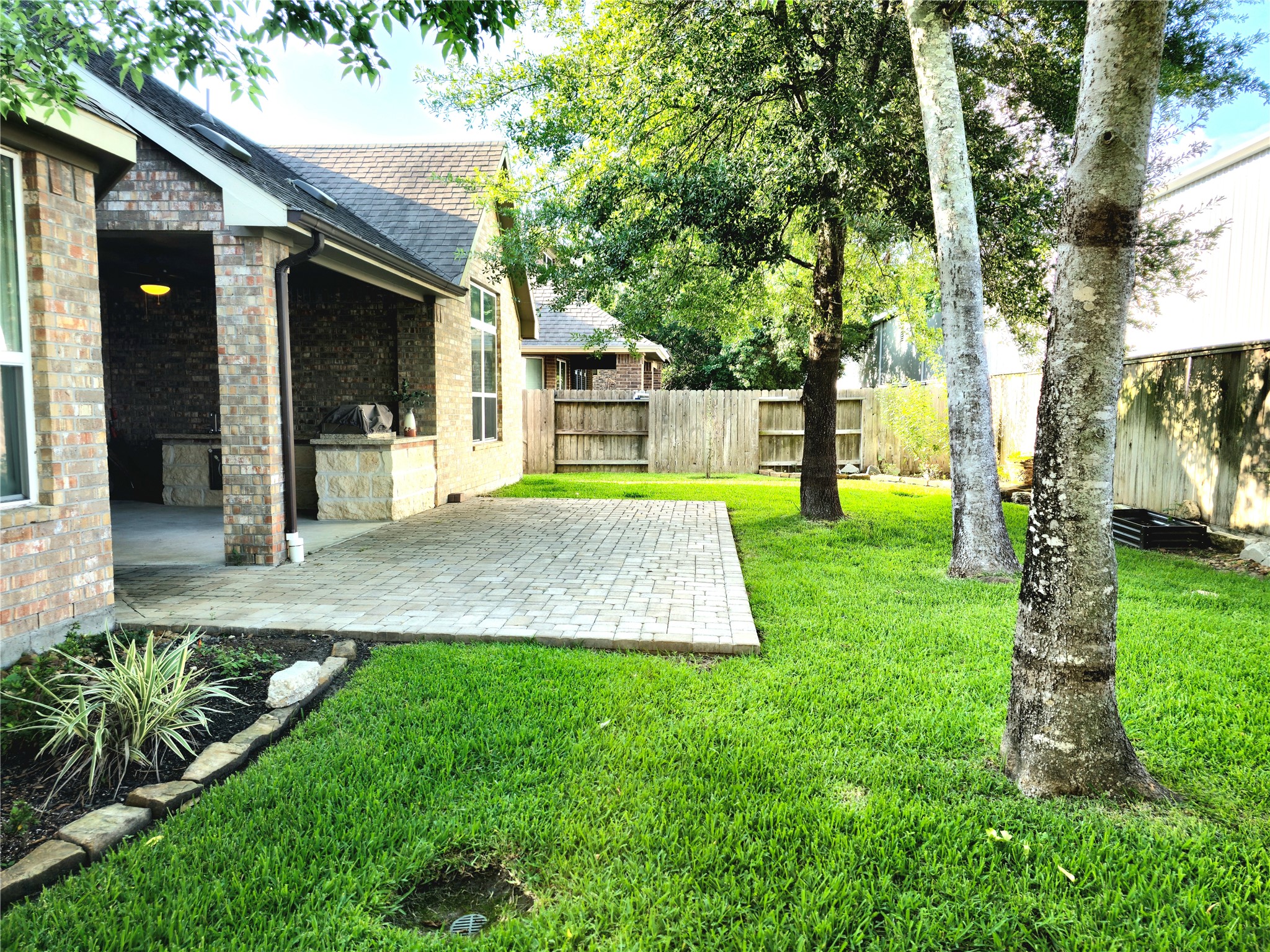 22106 Flashing Ridge Spring, TX 77389 - Photo 41 of 44 a view of a yard in front of house