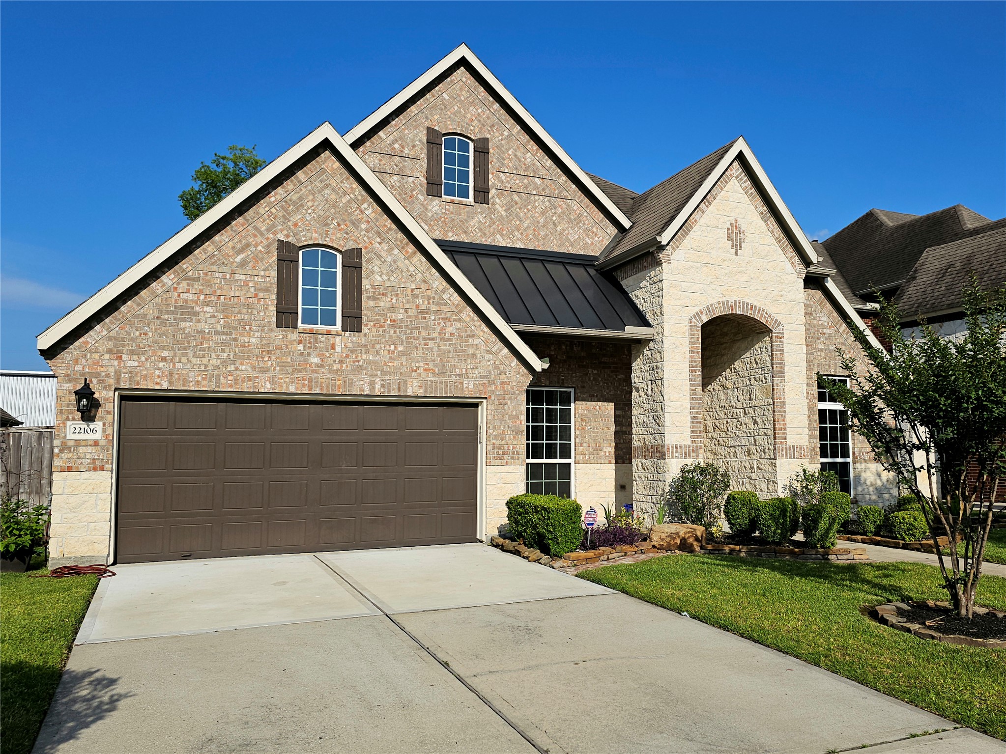 22106 Flashing Ridge Spring, TX 77389 - Photo 44 of 44 a view of front of house with a yard