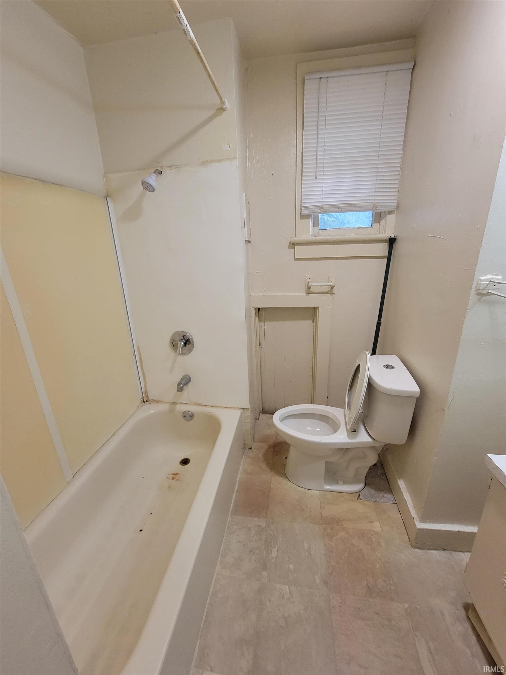 1217 Michigan Avenue Fort Wayne, IN 46802 - Photo 7 of 32