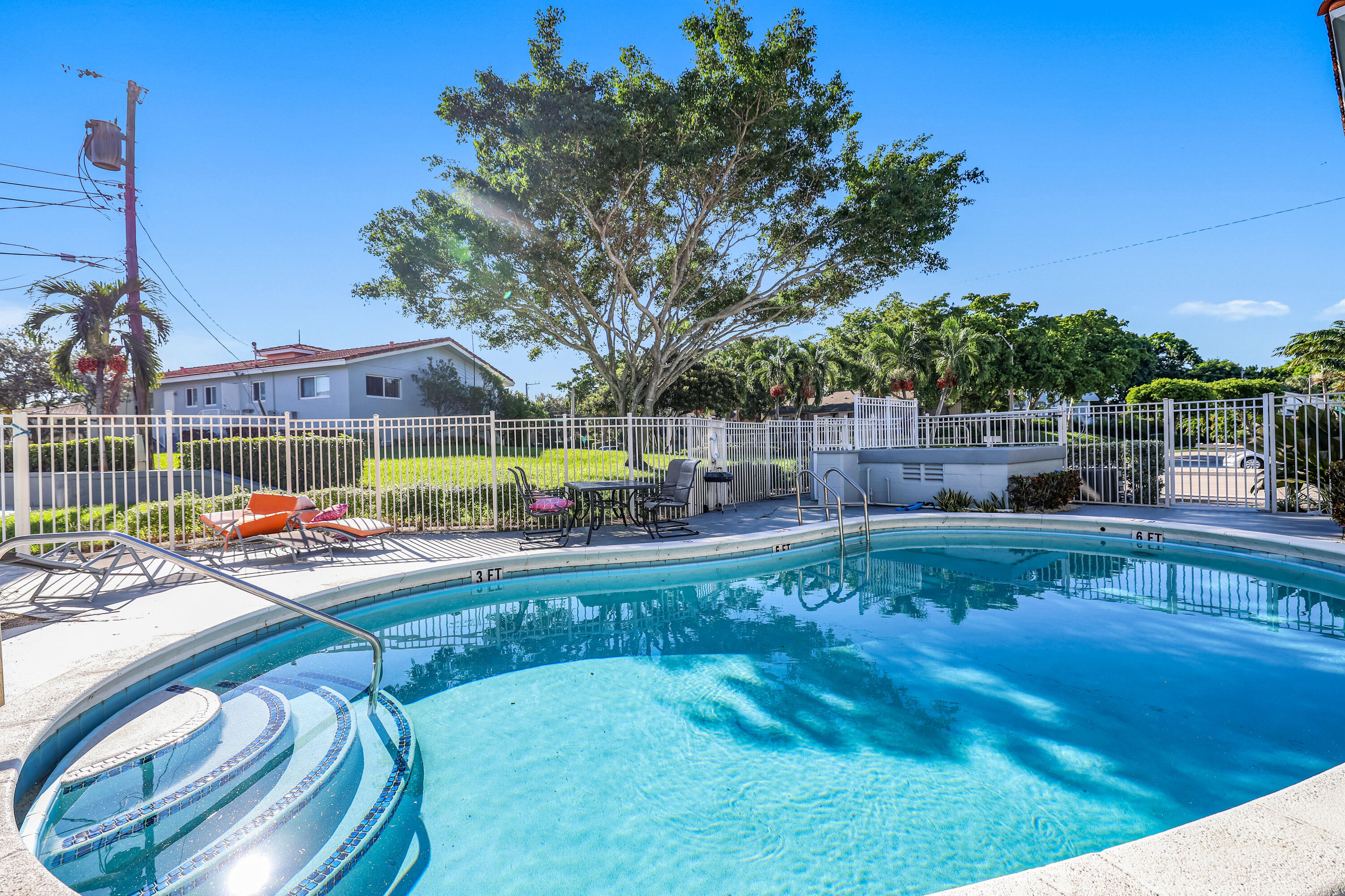 431 West Camino Real, Unit 28 Boca Raton, FL 33432 - Photo 1 of 11 431 W camino Real - 21