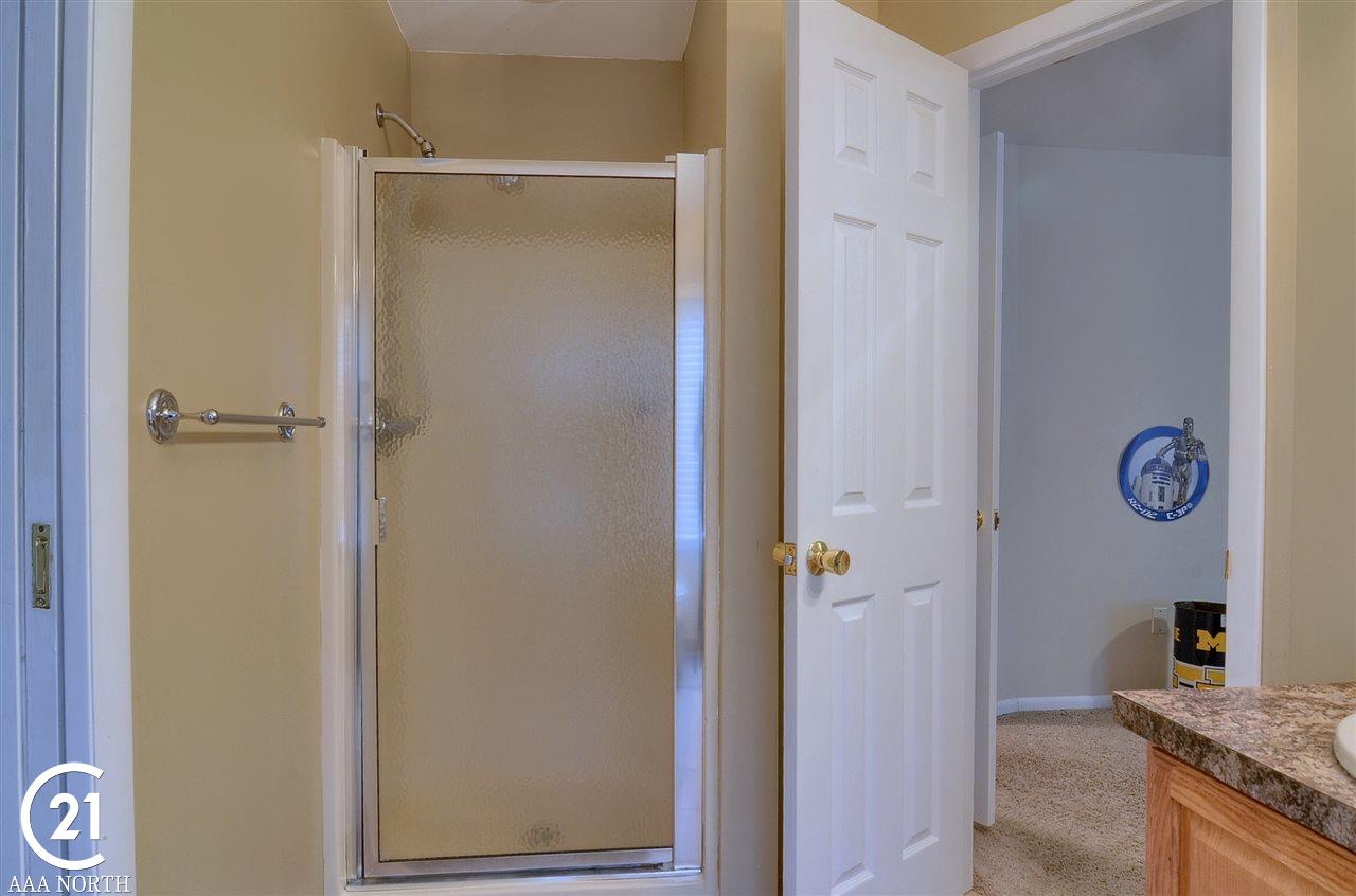 333 East Snell Road Rochester, MI 48306 - Photo 28 of 43