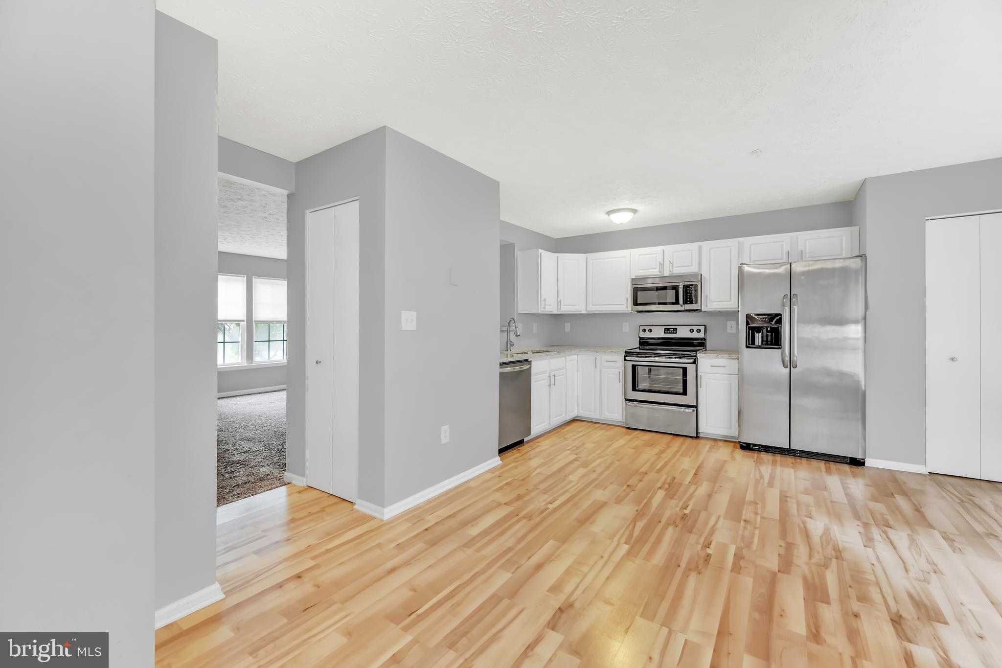 2013 Hackberry Road Baltimore, MD 21221 - Photo 2 of 29