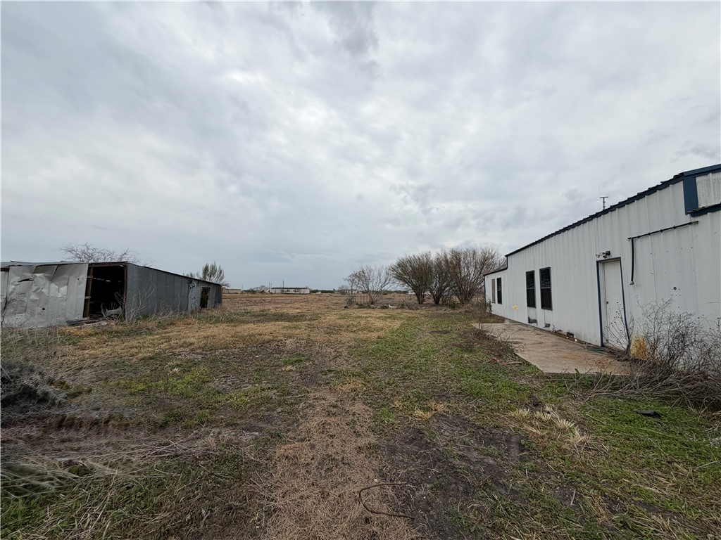 417 Jennifer Loop Orange Grove, TX 78372 - Photo 3 of 3