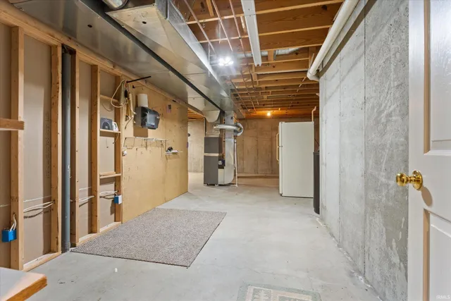 $309,900 | 2217 Woodland Court, Elkhart, IN 46514