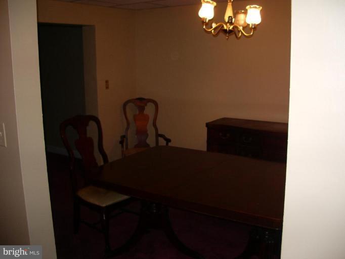 1119 Wicklow Road Baltimore, MD 21229 - Photo 6 of 11 a close view of two chairs