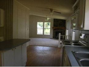 199 Cole Hollow Road Elizabethton, TN 37643 - Photo 5 of 10 Kitchen Den