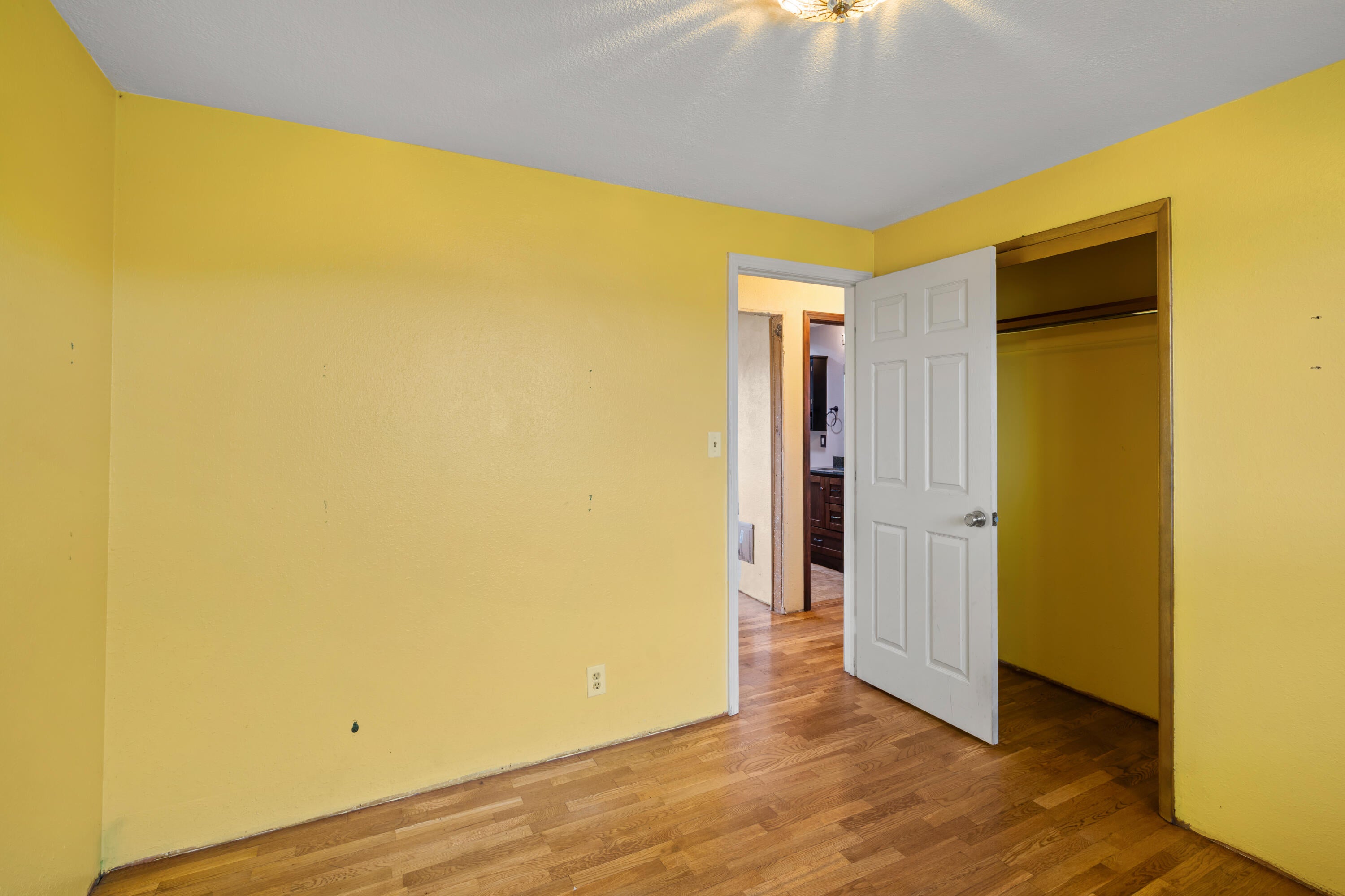8044 Division Road White City, OR 97503 - Photo 10 of 30 3_8044 division road - 03