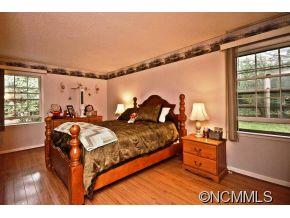 16 Sedgefield Road Candler, NC 28715 - Photo 7 of 16 Gallery Image 7