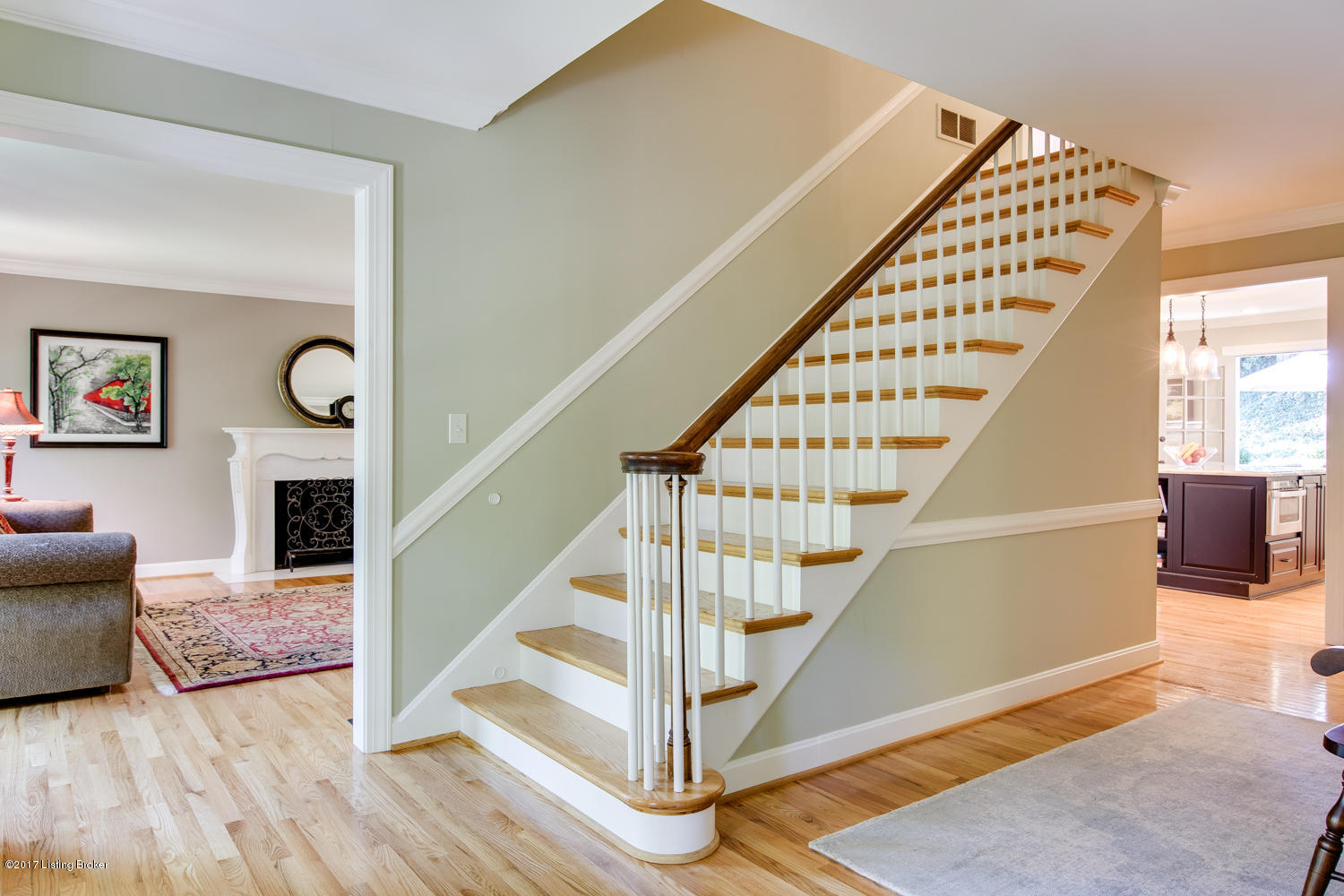2430 Woodside Road Louisville, KY 40207 - Photo 5 of 54 Foyer