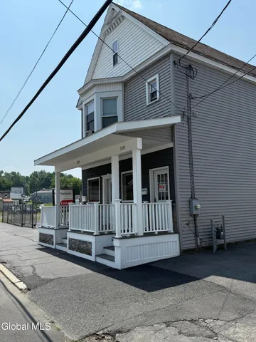 $289,000 | 1317 Lower Broadway, Schenectady, NY 12306