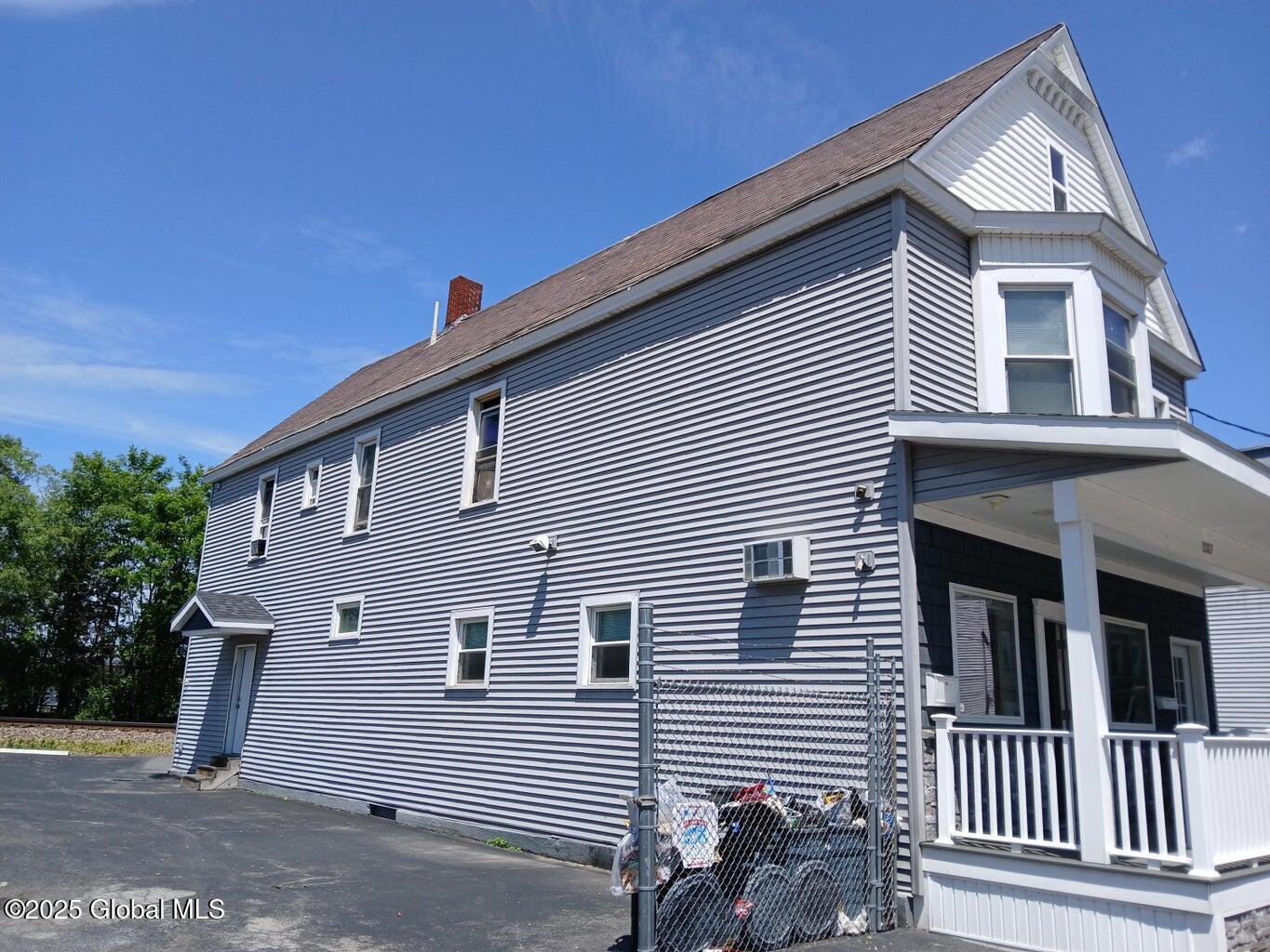 1317 Lower Broadway Schenectady, NY 12306 - Photo 5 of 12 20240614214029917323000000-o