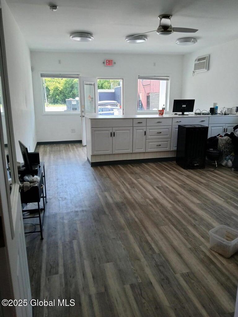 1317 Lower Broadway Schenectady, NY 12306 - Photo 8 of 12 20240614214122718076000000-o