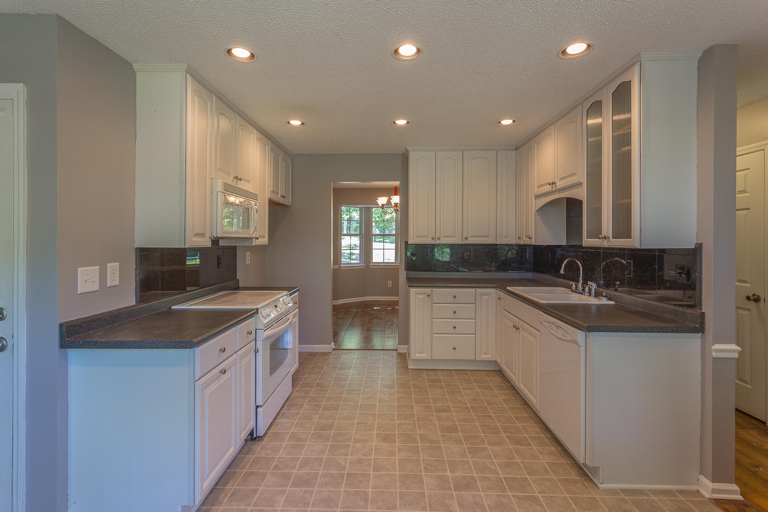 325 Bookout Road Ringgold, GA 30736 - Photo 5 of 34 Kitchen