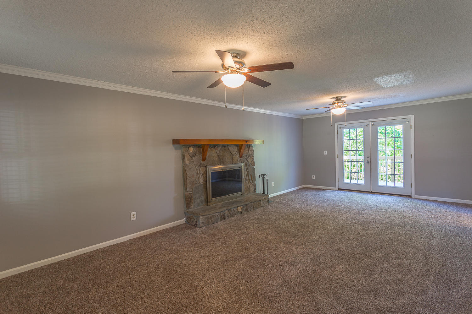 325 Bookout Road Ringgold, GA 30736 - Photo 10 of 34 Family Room