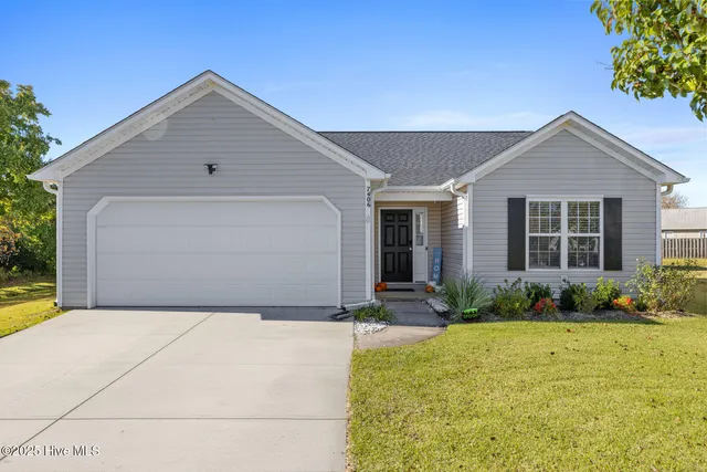 $395,000 | 7406 Privet Court, Wilmington, NC 28411