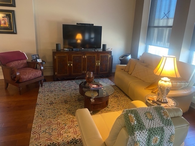 212 North Center Street, Unit 205 Bloomington, IL 61701 - Photo 8 of 25