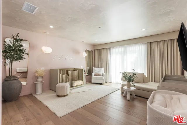 $17,000 | 4516 Del Moreno Drive, Woodland Hills, CA 91364