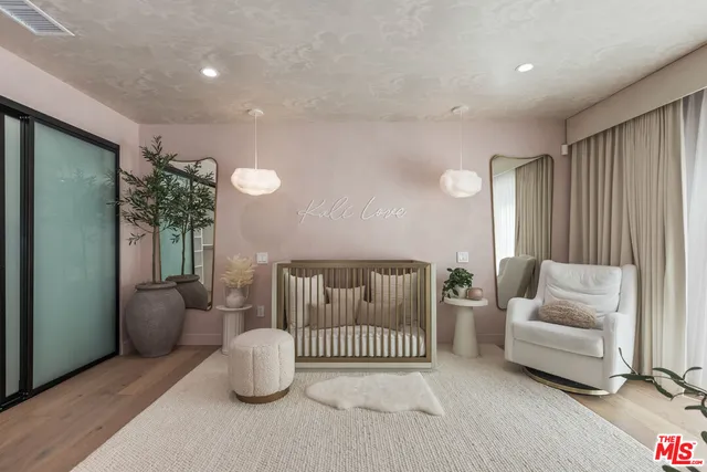 $17,000 | 4516 Del Moreno Drive, Woodland Hills, CA 91364