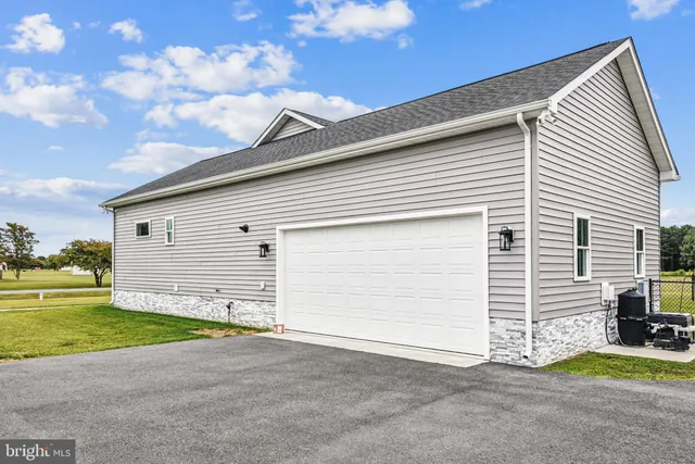 $675,000 | 10660 Rosewood Court, Princess Anne, MD 21853