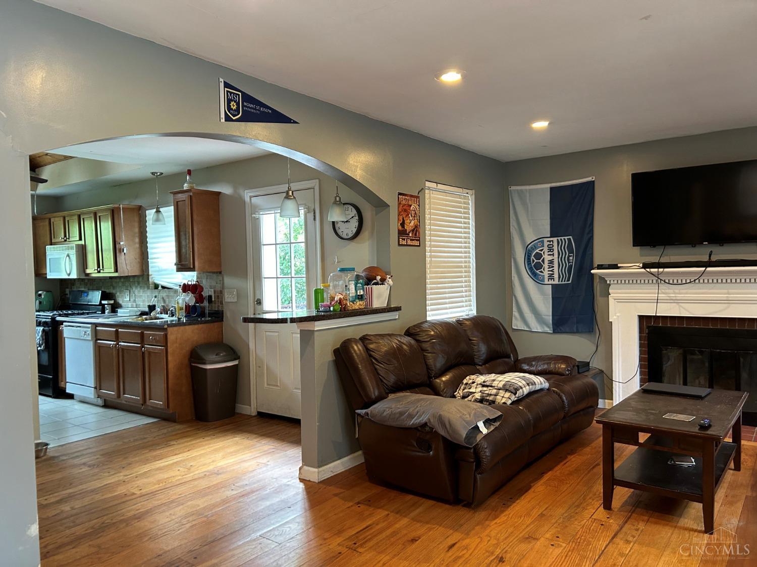 442 Samoht Ridge Road Cincinnati, OH 45238 - Photo 2 of 8 Gallery Image 2