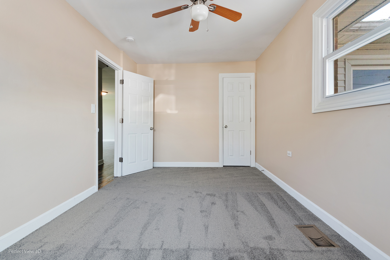 122 George Road Wheeling, IL 60090 - Photo 10 of 16