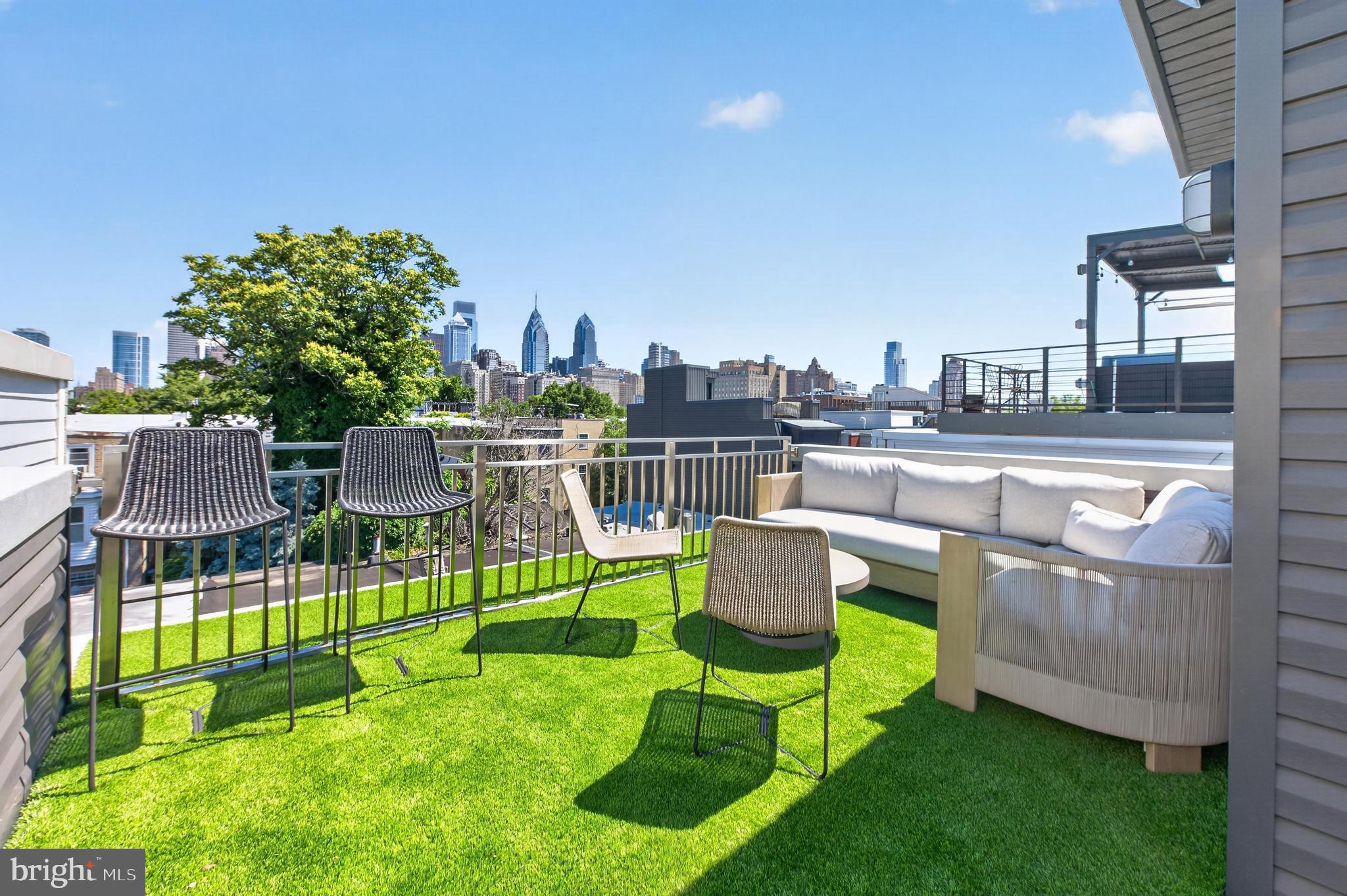 2040 Pemberton Street Philadelphia, PA 19146 - Photo 2 of 20
