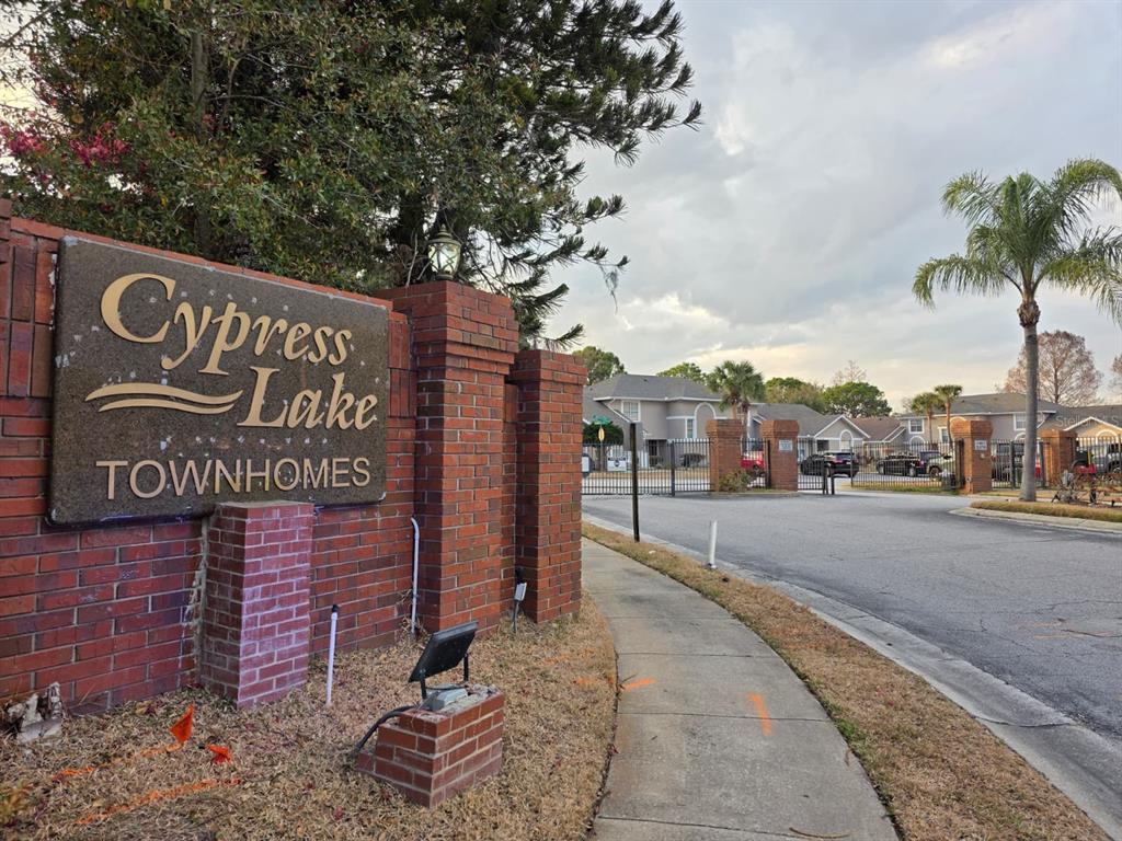 2358 Water View Loop Kissimmee, FL 34743 - Photo 4 of 26