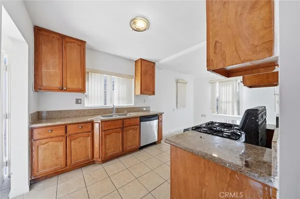 $1,175,000 | 1449-1447 West 83rd Street, Los Angeles, CA 90047