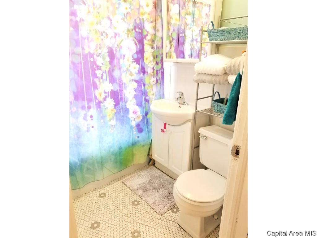 2177 Yale Boulevard Springfield, IL 62703 - Photo 19 of 22