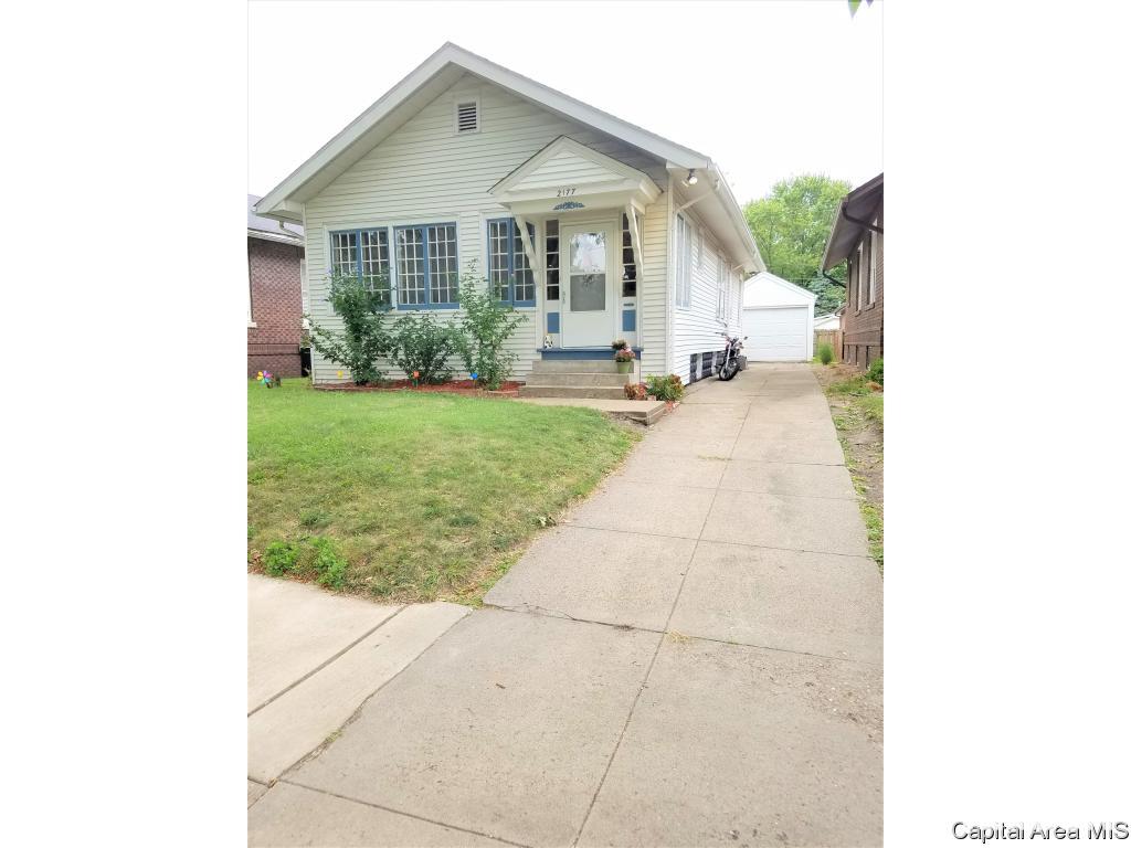 2177 Yale Boulevard Springfield, IL 62703 - Photo 2 of 22