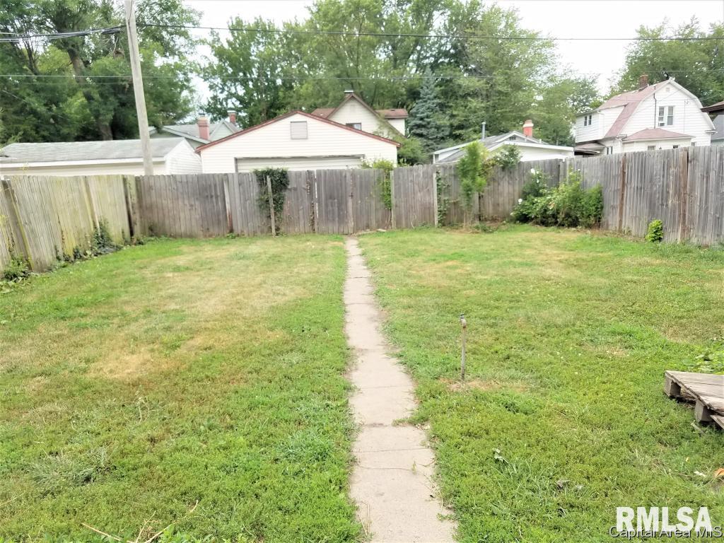 2177 Yale Boulevard Springfield, IL 62703 - Photo 21 of 22