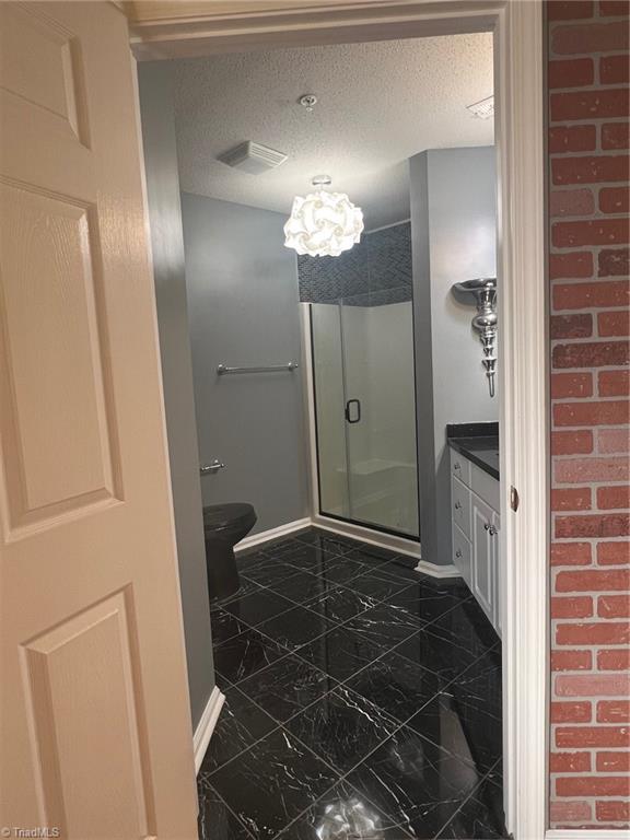 5003 Bass Chapel Road, Unit 3B Greensboro, NC 27455 - Photo 22 of 39 primary bath