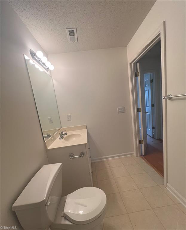 5003 Bass Chapel Road, Unit 3B Greensboro, NC 27455 - Photo 27 of 39 2nd Bath
