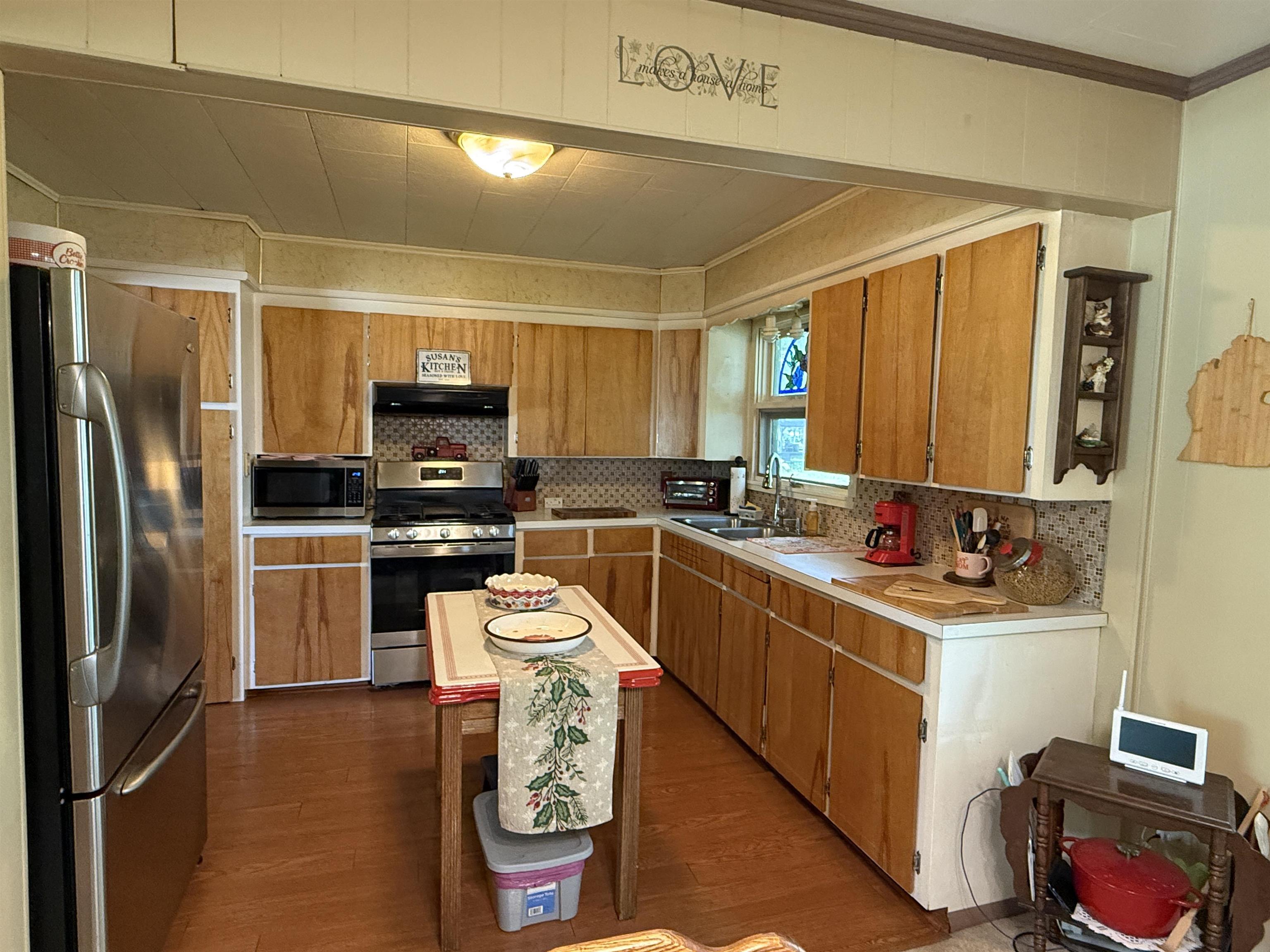 182 Highway 61 Gladwin, MI 48624 - Photo 9 of 37