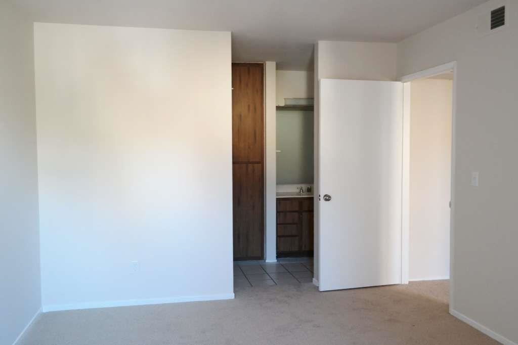 5934 Rancho Mission Road, Unit 120 San Diego, CA 92108 - Photo 9 of 15 Gallery Image 9