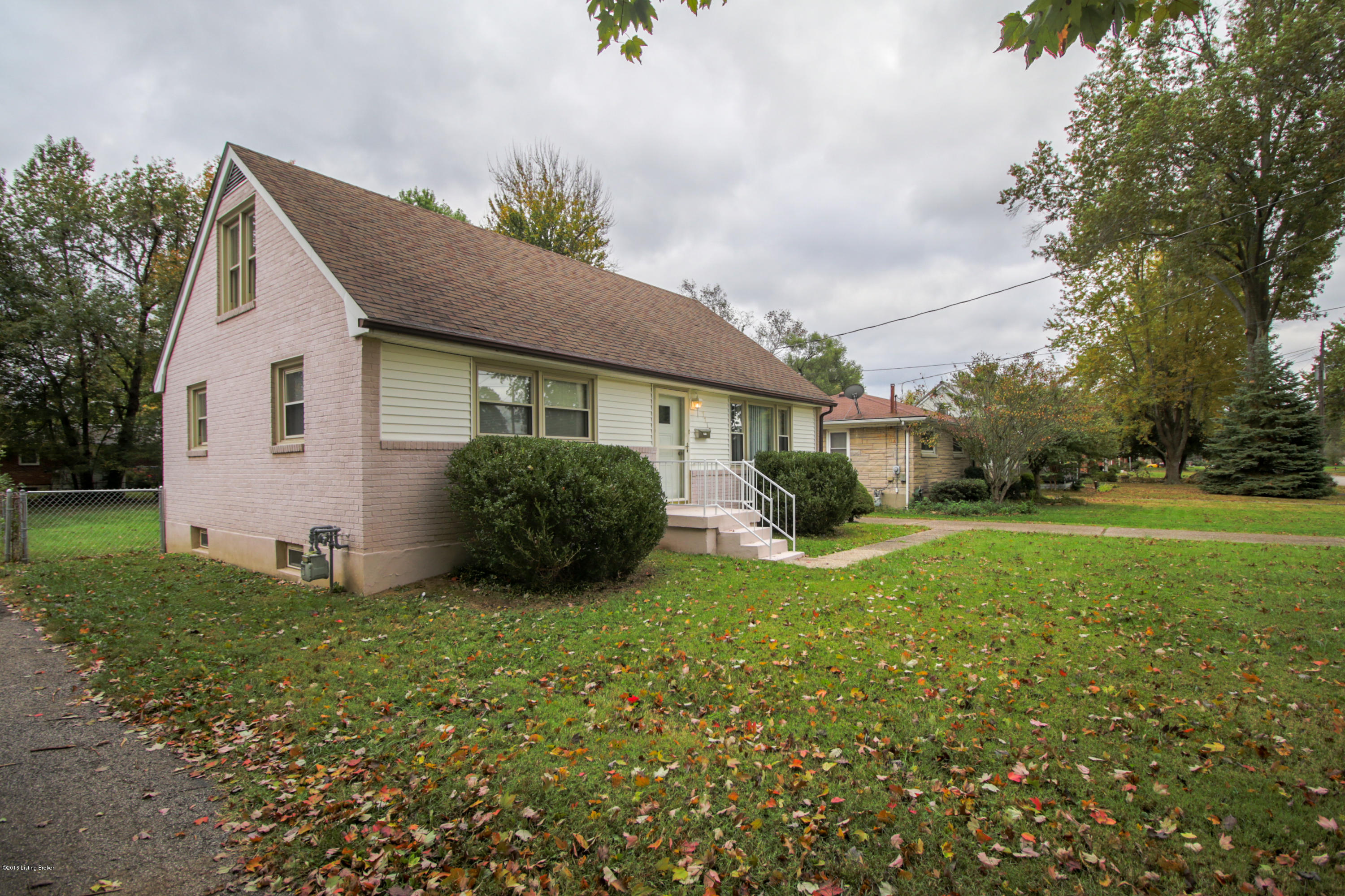 7719 Bluebonnet Road Louisville, KY 40258 - Photo 2 of 44 2