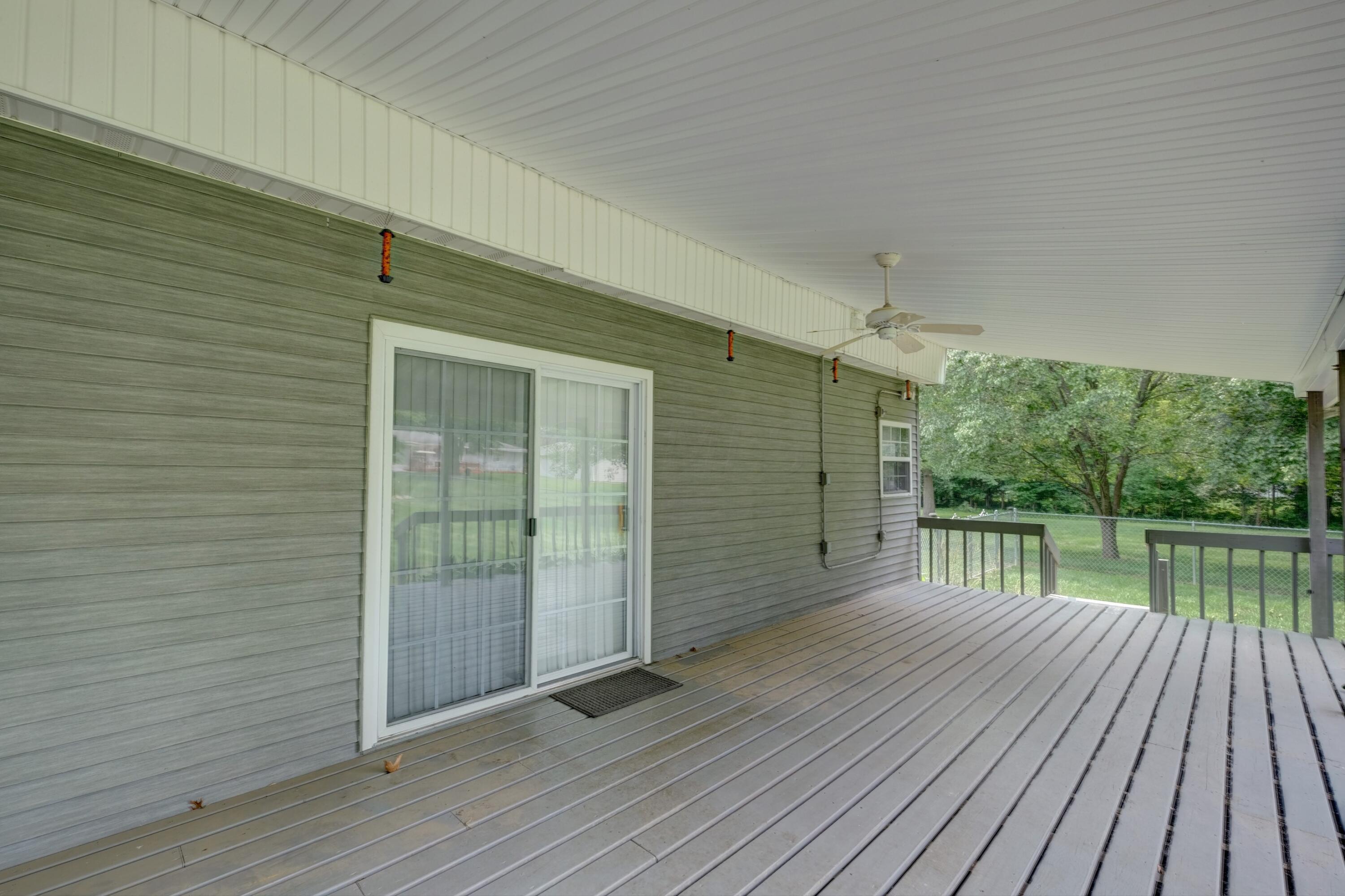 1698 Lusch Road Marion, OH 43302 - Photo 49 of 69 72 Back Deck