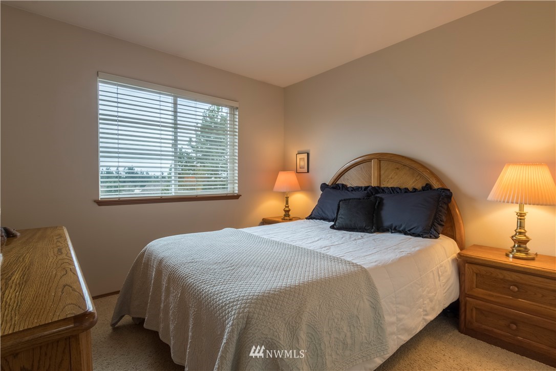 5010 Northeast 18th Court Renton, WA 98059 - Photo 19 of 25 Gallery Image 19