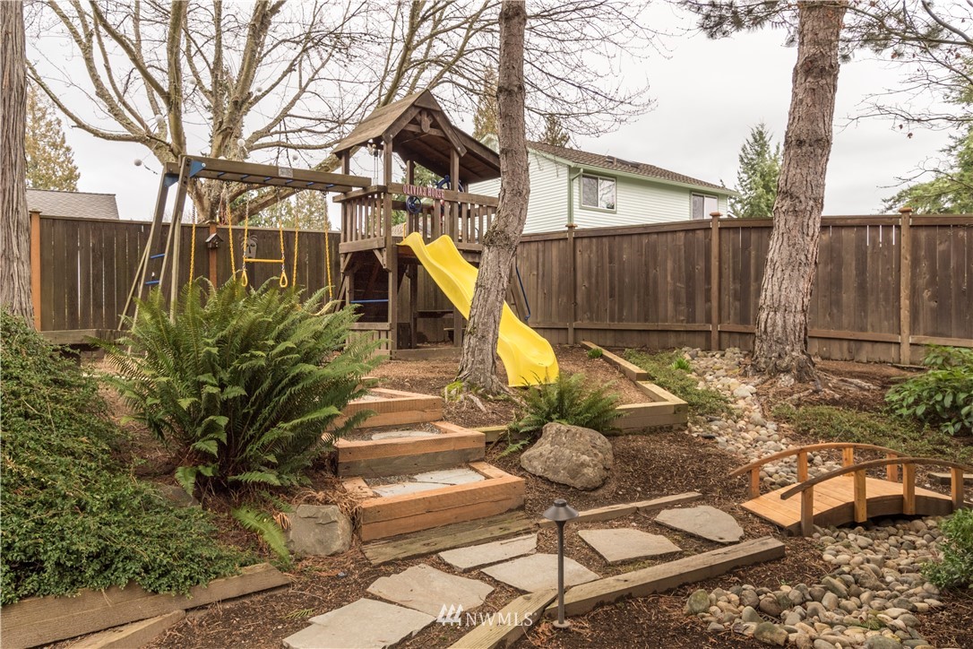 5010 Northeast 18th Court Renton, WA 98059 - Photo 22 of 25 Gallery Image 22
