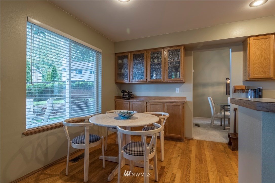 5010 Northeast 18th Court Renton, WA 98059 - Photo 7 of 25 Gallery Image 7