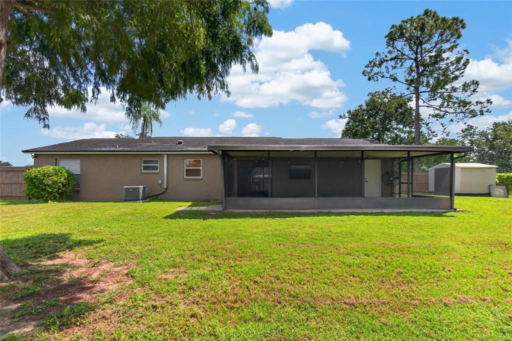 2531 Ridge Top Way Valrico, FL 33594 - Photo 20 of 77 Gallery Image 20
