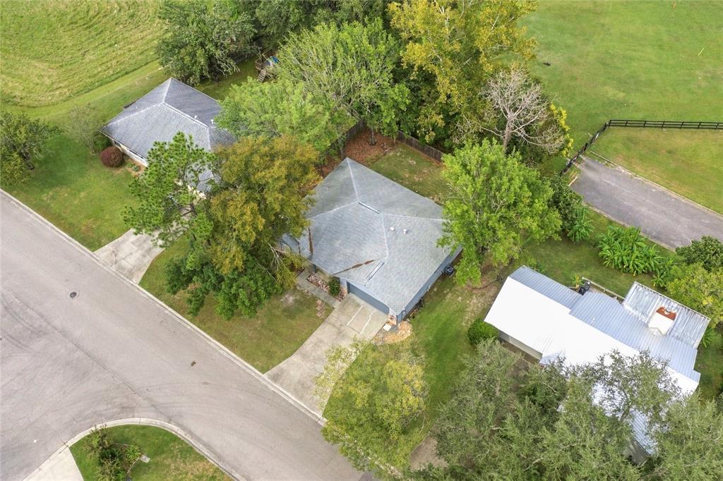 8630 Northwest 35th Road Gainesville, FL 32606 - Photo 4 of 58 Gallery Image 4