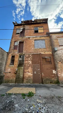 $75,000 | 1228 Broadway, Rockford, IL 61104